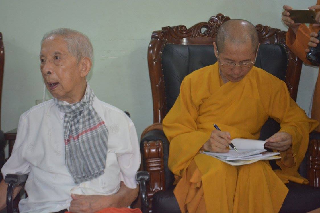 Chuyến viếng thăm lịch sử