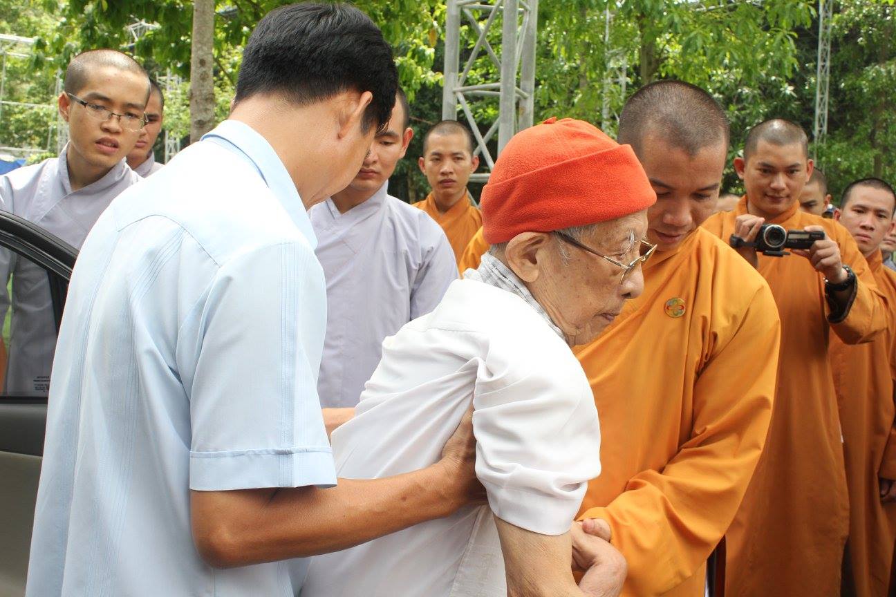 Chuyến viếng thăm lịch sử