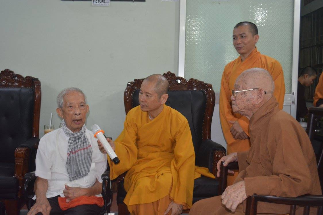 Chuyến viếng thăm lịch sử