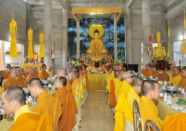 Tiểu Sử Cố Thượng Tọa Thích Chiếu Phong- Trụ Trì Chùa Hưng Thạnh