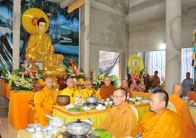 Tiểu Sử Cố Thượng Tọa Thích Chiếu Phong- Trụ Trì Chùa Hưng Thạnh