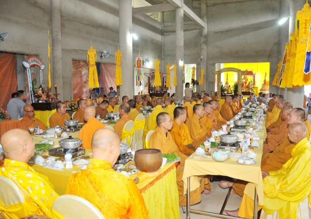 Tiểu Sử Cố Thượng Tọa Thích Chiếu Phong- Trụ Trì Chùa Hưng Thạnh