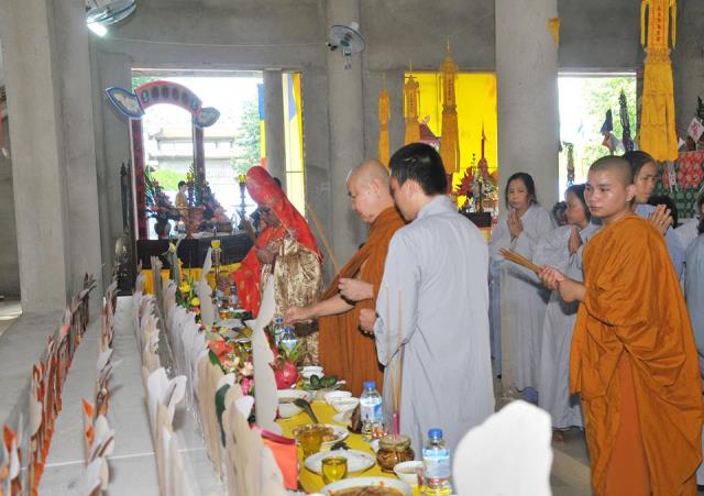 Tiểu Sử Cố Thượng Tọa Thích Chiếu Phong- Trụ Trì Chùa Hưng Thạnh