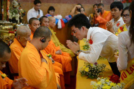 Hình ảnh đẹp về lễ Vu Lan của người Việt ở Thái Lan