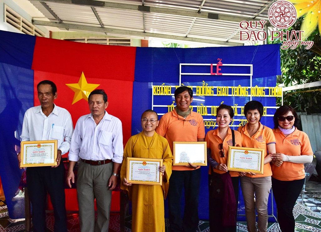 Quỹ Đạo Phật Ngày Nay-Tổng Kết Chương Trình: Lễ Khánh Thành Cầu Đường Và Trao Quà Tại Tiền Giang (C72a)