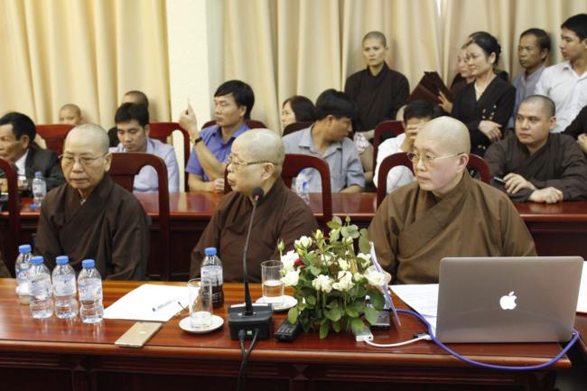 Ni sư Thích Đàm Lan bảo vệ xuất sắc luận án Tiến sĩ