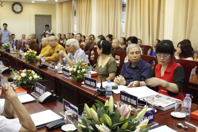 Ni sư Thích Đàm Lan bảo vệ xuất sắc luận án Tiến sĩ
