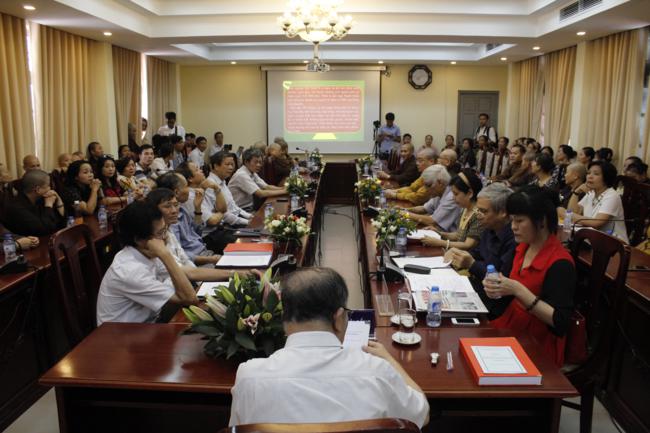 Ni sư Thích Đàm Lan bảo vệ xuất sắc luận án Tiến sĩ