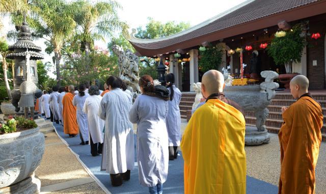 Chùa Đức Viên, San Jose ( Hoa Kỳ ) Tổ Chức Lễ Tam Bộ Nhất Bái Báo Hiếu Phụ Mẫu Năm 2016