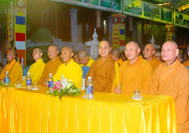 Bỉm Sơn: Bế Mạc Chiêm bái Tôn tượng Phật Ngọc hòa bình Thế giới tại Chùa Khánh Quang.