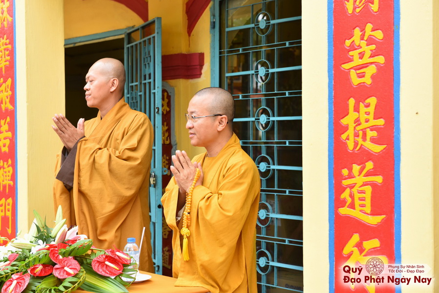 Quỹ Đạo Phật Ngày Nay: Tổng Kết Chương Trình Trao tặng quà cho nạn nhân chất độc da cam tại Tây Ninh ( C81)