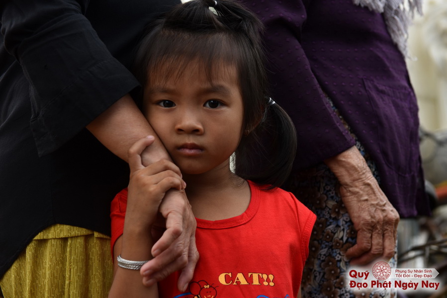 Quỹ Đạo Phật Ngày Nay: Tổng Kết Chương Trình Trao tặng quà cho nạn nhân chất độc da cam tại Tây Ninh ( C81)