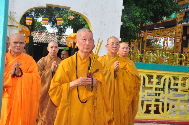 Hòa thượng Thích Trí Quảng quang lâm Tổ đình Linh Nguyên