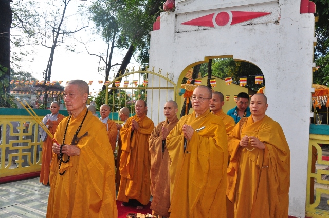 Hòa thượng Thích Trí Quảng quang lâm Tổ đình Linh Nguyên