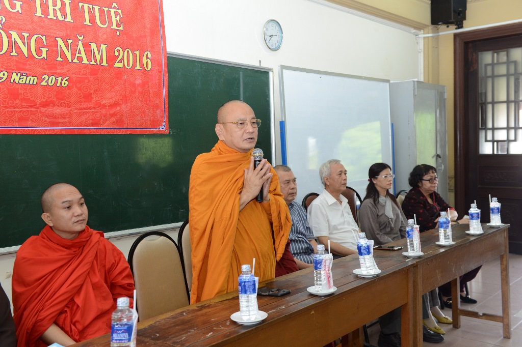 Lễ phát học bổng năm học 2016 - 2017 cho sinh viên khoa Pali
