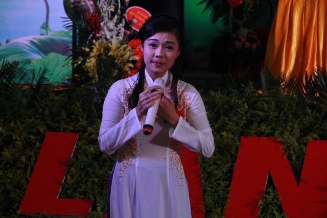 Thái Bình: Đêm hội bông hồng cài áo tại chùa Từ Xuyên