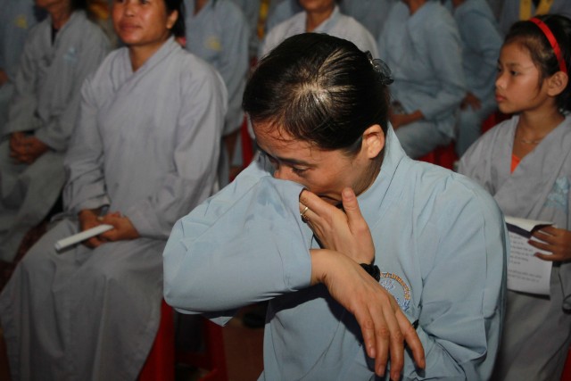 Thái Bình: Đêm hội bông hồng cài áo tại chùa Từ Xuyên