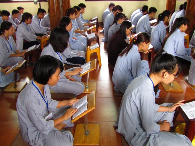 Thái Bình: Gần 200 bạn trẻ về chùa Từ Xuyên dự khóa tu