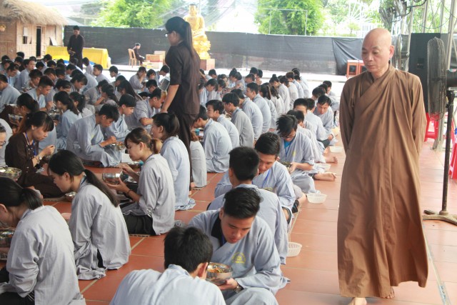 Thái Bình: Nhiều cảm xúc trong ngày tu thứ hai tại chùa Từ Xuyên