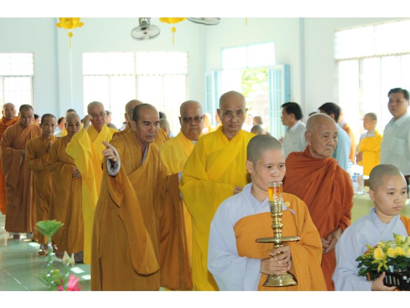 PG Đồng Tháp: Chùa Đức Long bế giảng khóa an cư