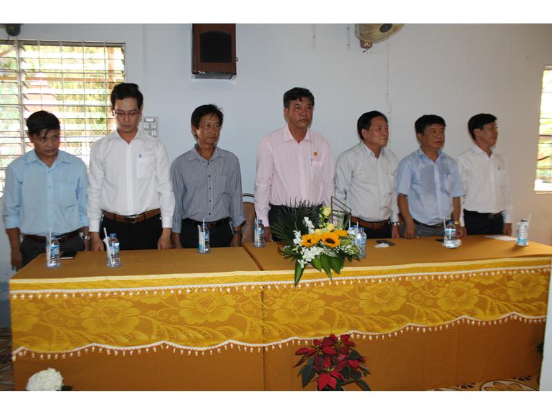 PG Đồng Tháp: Chùa Đức Long bế giảng khóa an cư