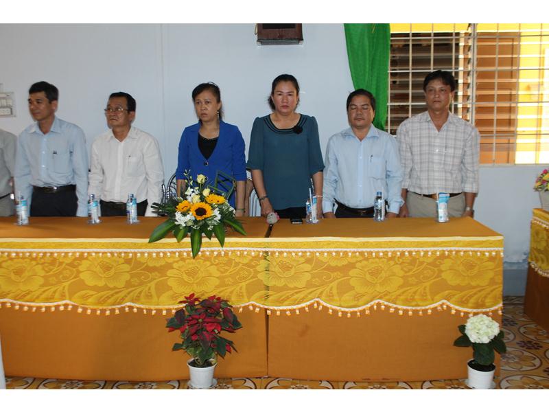 PG Đồng Tháp: Chùa Đức Long bế giảng khóa an cư