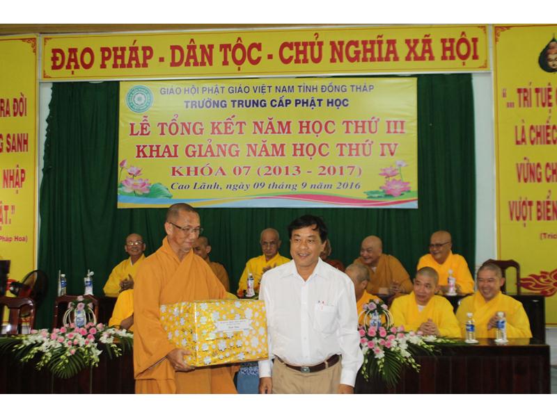 Đồng Tháp: Tổng kết năm 3 &amp; Khai giảng năm học mới Trường TCPH Đồng Tháp.