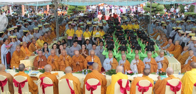 Bình Dương: Lễ mãn hạ PL:2560 - DL: 2016