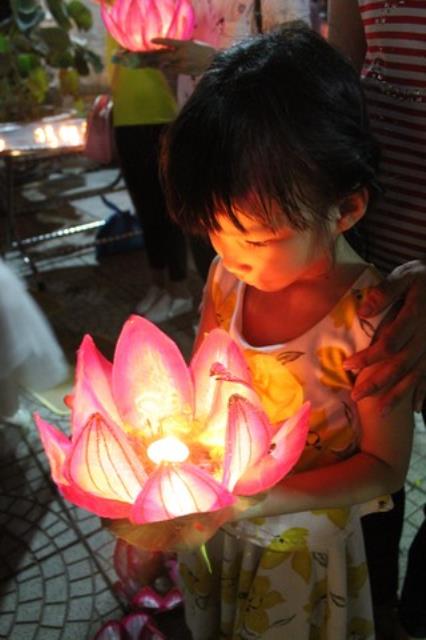 Đồng Nai-Phóng sự ảnh về đêm hội Vu Lan tại Thiền Viện Phước Sơn