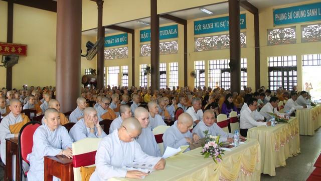 Bình Dương: Lễ tốt nghiệp khóa III, khai giảng khóa IV