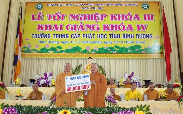 Bình Dương: Lễ tốt nghiệp khóa III, khai giảng khóa IV