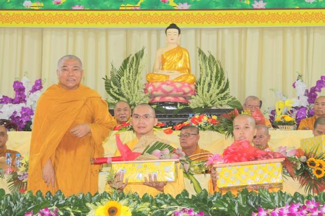 Bình Dương: Lễ tốt nghiệp khóa III, khai giảng khóa IV