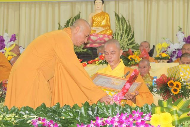 Bình Dương: Lễ tốt nghiệp khóa III, khai giảng khóa IV