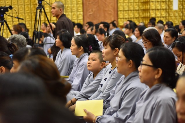 Chùa Giác Ngộ: Xúc động đêm lễ Vu Lan Báo Hiếu 2016