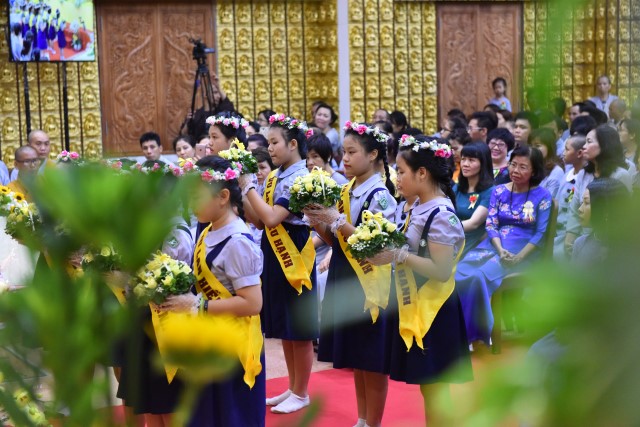 Chùa Giác Ngộ: Xúc động đêm lễ Vu Lan Báo Hiếu 2016