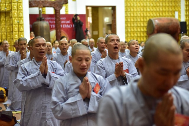 Thơ: Xuất gia gieo duyên