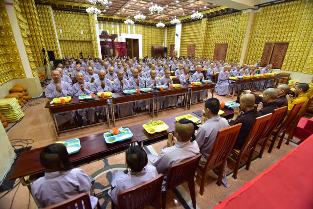 Chùa Giác Ngộ: Trang nghiêm khóa tu xuất gia gieo duyên lần thứ 1