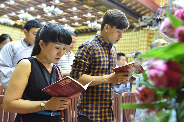 Chùa Giác Ngộ: Lễ tụng kinh cầu an cho ca sĩ Minh Thuận