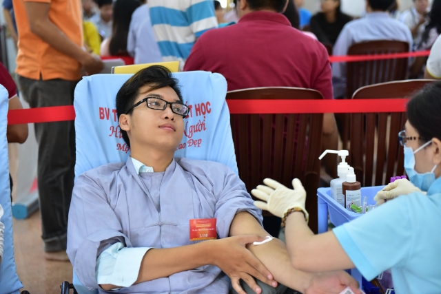 Quỹ Đạo Phật Ngày Nay: 239 người tham gia hiến máu nhân đạo đợt 6