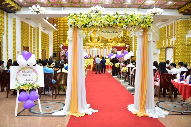 Chùa Giác Ngộ: Lễ hằng thuận của Phật tử Thanh Tú và Minh Tú