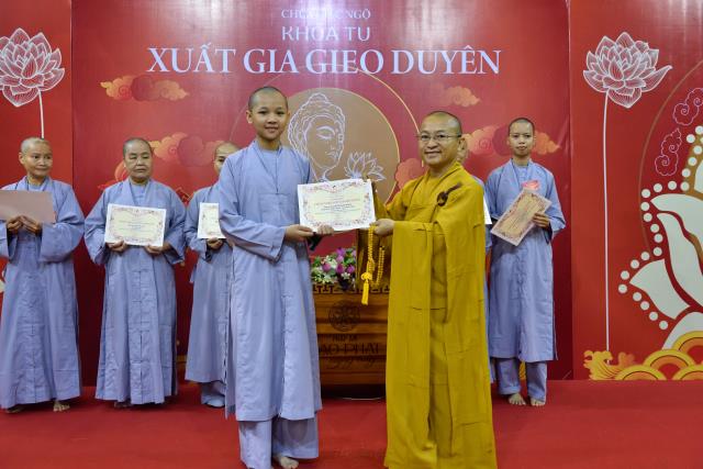 Chùa Giác Ngộ: Xúc động ngày kết thúc khóa tu Xuất Gia Gieo Duyên lần thứ nhất