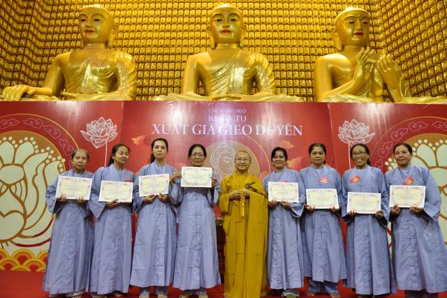 Chùa Giác Ngộ: Xúc động ngày kết thúc khóa tu Xuất Gia Gieo Duyên lần thứ nhất