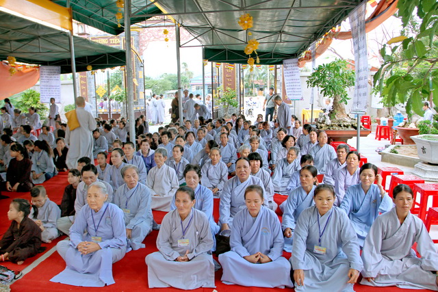 Khánh Hòa: Ninh Hòa tổ chức Khóa tu một ngày an lạc lần III