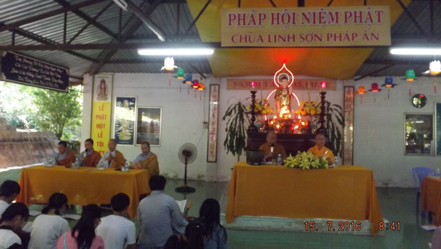 Chùa Linh Sơn Pháp Ấn tổ chức khóa tu mùa hè lần 8