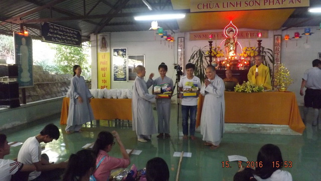 Chùa Linh Sơn Pháp Ấn tổ chức khóa tu mùa hè lần 8