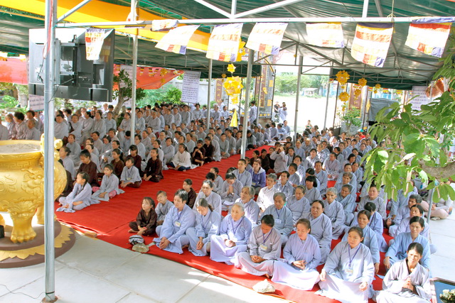 Khánh Hòa: Ninh Hòa tổ chức Khóa tu một ngày an lạc lần III