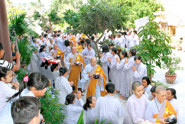 Khánh Hòa: Ninh Hòa tổ chức Khóa tu một ngày an lạc lần III