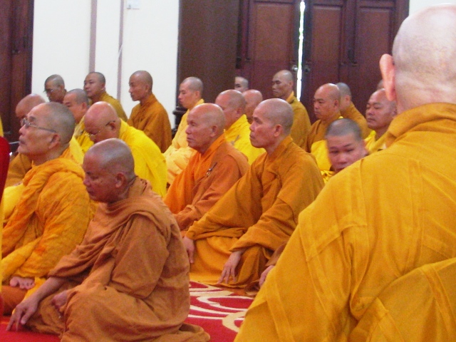 Khánh Hòa: Lễ Bố -tát tập trung mùa an cư kiết hạ PL.2560