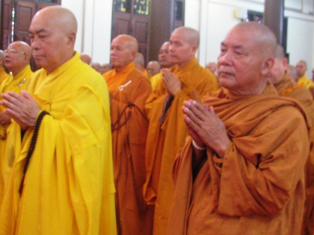 Khánh Hòa: Lễ Bố -tát tập trung mùa an cư kiết hạ PL.2560