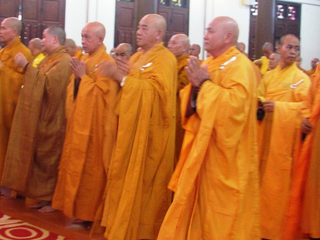 Khánh Hòa: Lễ Bố -tát tập trung mùa an cư kiết hạ PL.2560